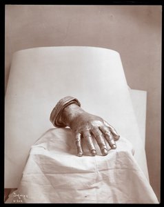 Fusione in bronzo della mano destra di Arthur Rubinstein, 1906